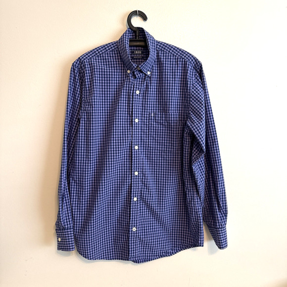 Izod Mens Size Medium Button Down Long Sleeve Shirt Casual Office Work Staple - Picture 1 of 13